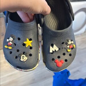Disney Mickey Mouse kids crocs 10 EUC